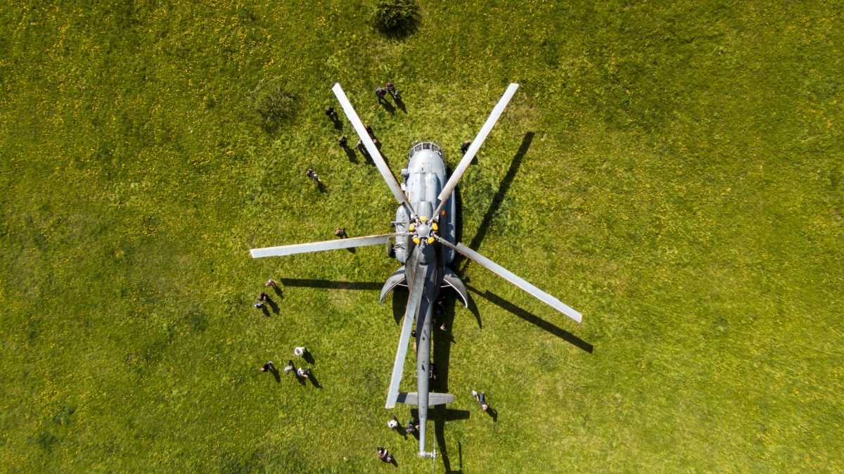 Photo d'un hélicoptère pris d'un drone