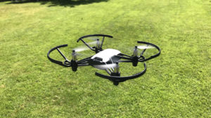 Le drone pour enfant DJI Ryze Tello en vol